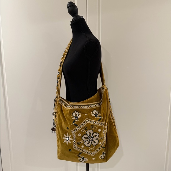 FREE PEOPLE Vic Velvet Slouchy Embroidered Floral Shoulder Bag - Mustard - Picture 9 of 10